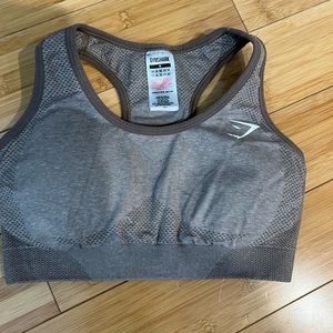 Women’s sports bra